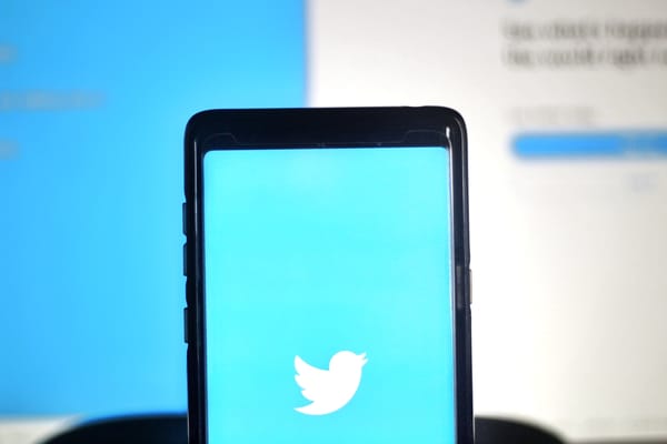 Twitter gets played by the neo-Nazis