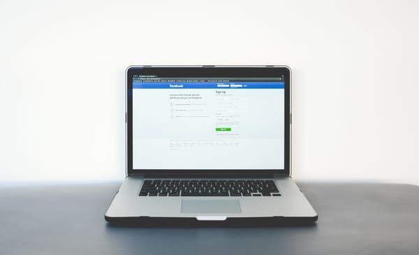 Facebook fights a browser extension